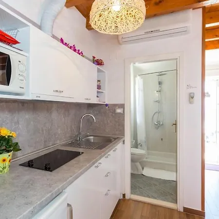 Romantic Ap,with Amazing View Apartment